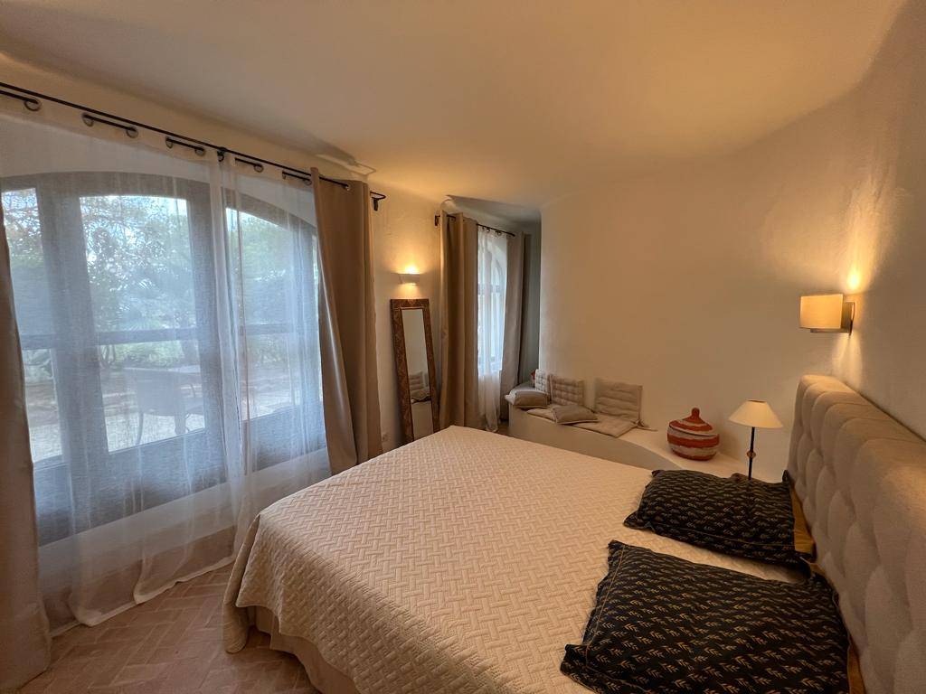 Installation de voilage Houles à Bormes les Mimosas fabriqués sur mesure