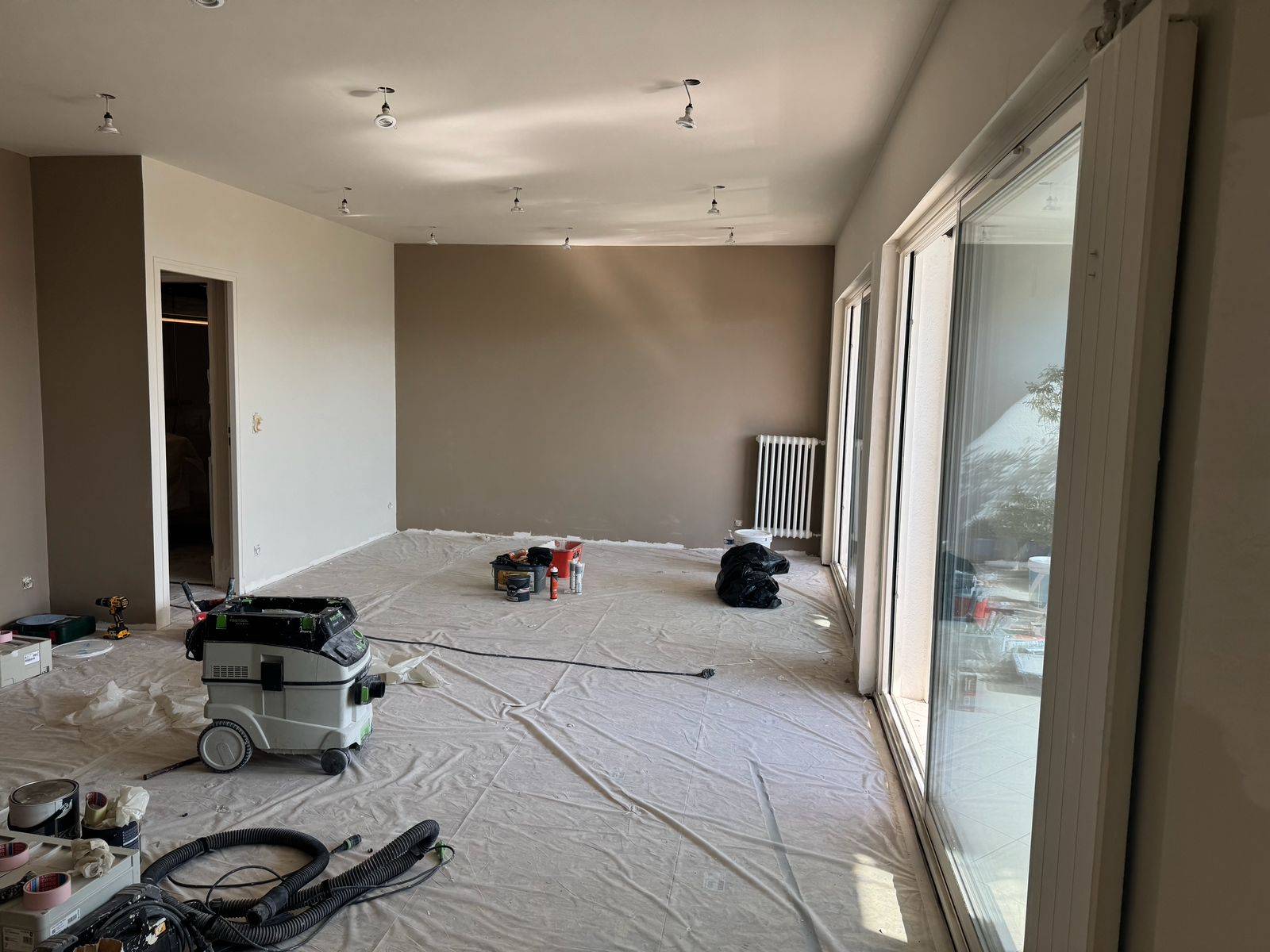 Travaux de peinture par peintres professionnels COULEURS ET MATIERES à Carqueiranne dans le 83