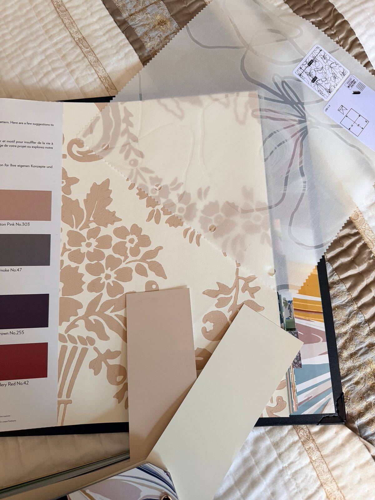Conseils déco peinture et papier peint à Toulon dans le Var COULEURS ET MATIERES