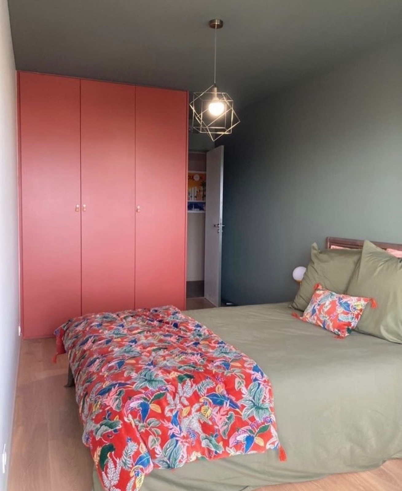 Réalisation d'un projet couleurs avec les peintures haut de gamme Farrow And Ball en vente à Sanary-Sur-Mer 