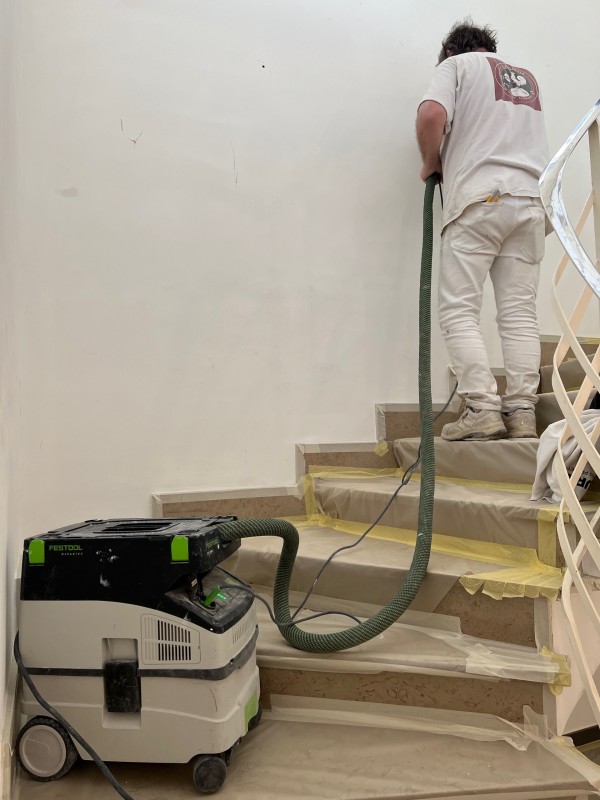 Entreprise qualifiée dans le Var à Toulon, ponçage sur aspiration