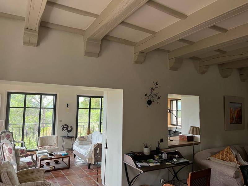 Peintures intérieures au Pradet réalisées par les artisans peintres COULEURS ET MATIERES dans le Var