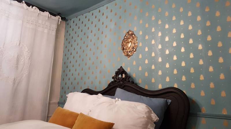 décorateur d'intérieur à toulon, spécialiste avec pose de papier peint Farrow and Ball à toulon