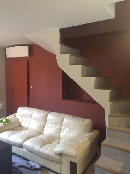 repeindre sa montée d'escalier  par un équipe de professionnels qualifiés  près de la Ciotat